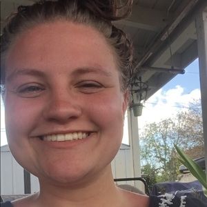 Meet your Posher, Shaina